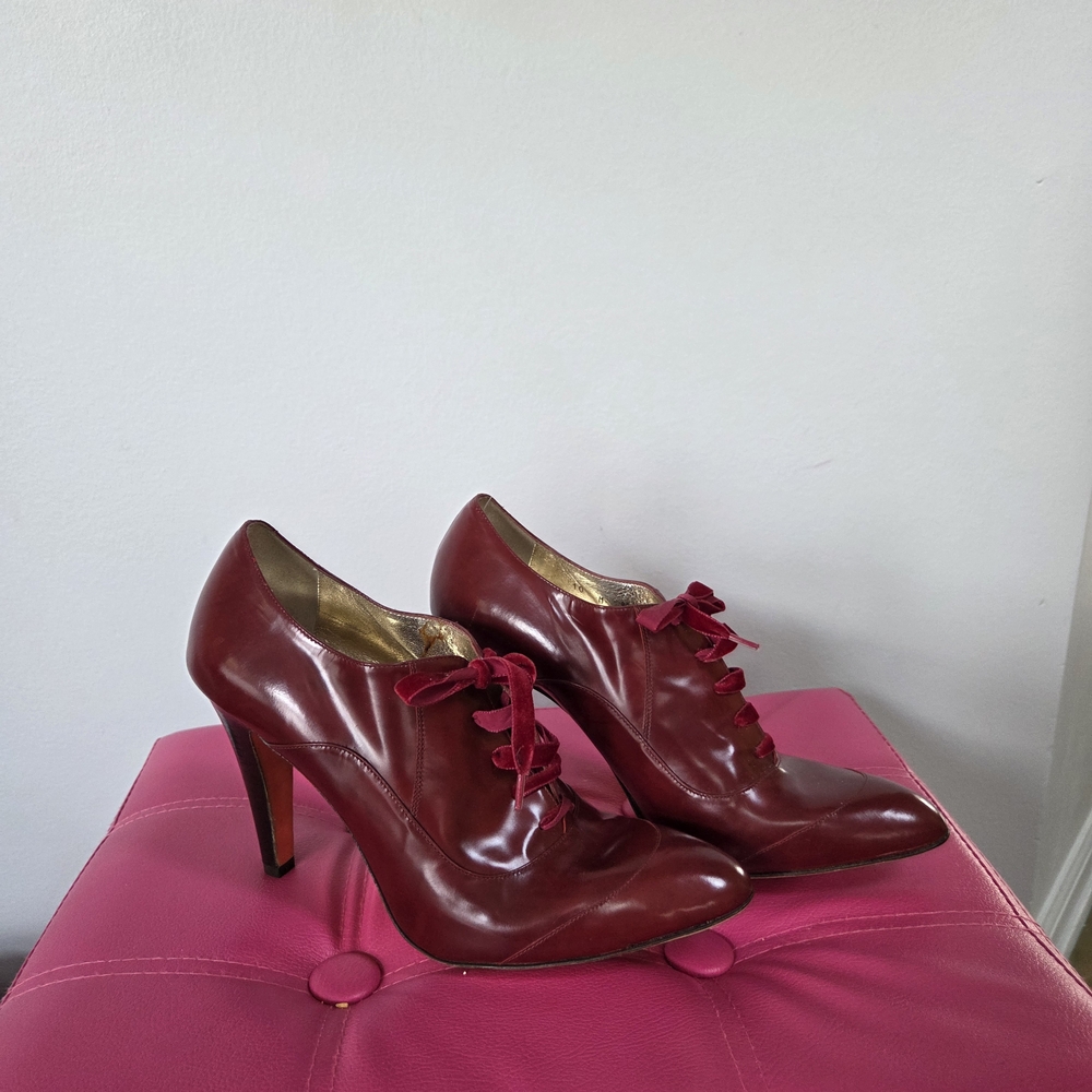 Elegant Red Women's KENNETH COLE Heels